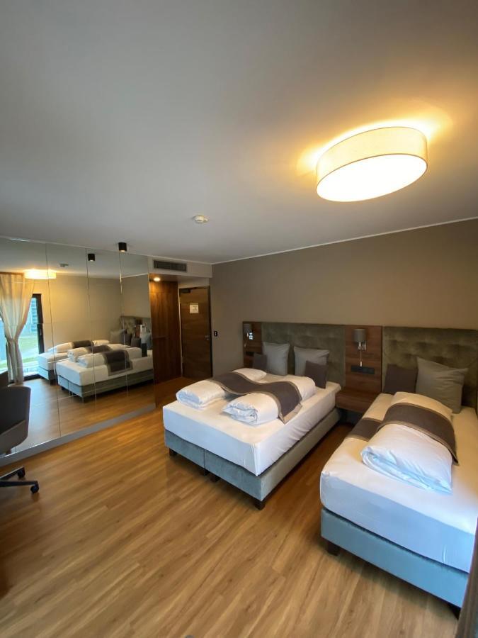 Intergroup Business & Design Hotel Ingolstadt Kosching Exterior foto